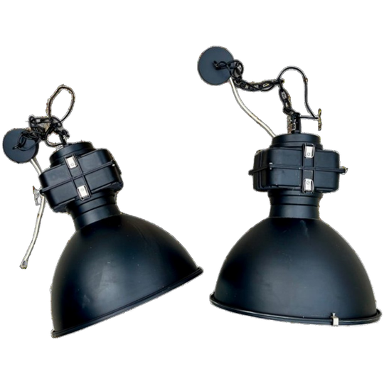 2x Grote Zware Industriële Lamp 1