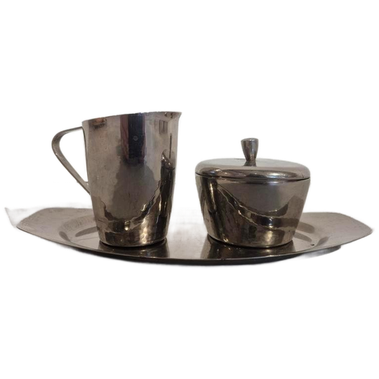 Gehamerd Melk En Suiker Setje Op Dienblad 1