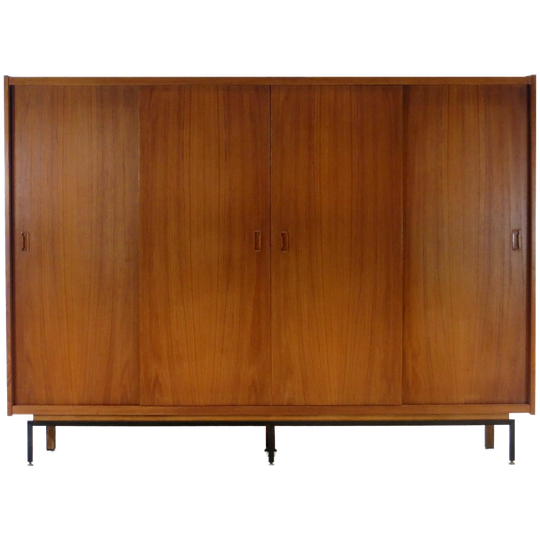 Grote Vintage Design Kledingkast In Teak Met Schuifdeuren, 1960s 1