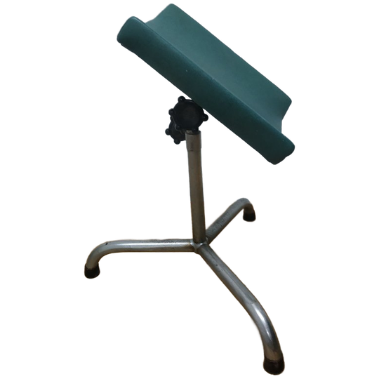 Vintage Industriële Pedicure Beensteun (ook Voor Manicure Te Gebruiken) 1