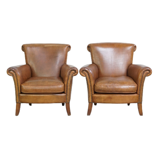 Set Van 2 Comfortabele Vintage Schapenleren Armchairs/ Fauteuils Afgewerkt Met Siernagels 1