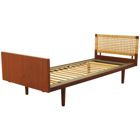 Teak Bed, Danish Design, 1960s, Designer: Hans J. Wegner, Manufacturer: Getama 1
