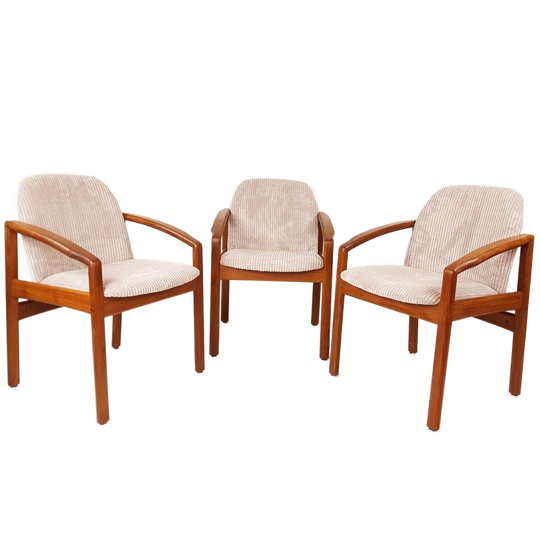 3 Vintage Deense Teakhouten Stoelen Roze Ribstof Nieuwe Stof 1