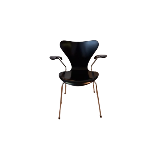 Set Of 4 Arne Jacobsen Chairs 3107 With Armrests 1