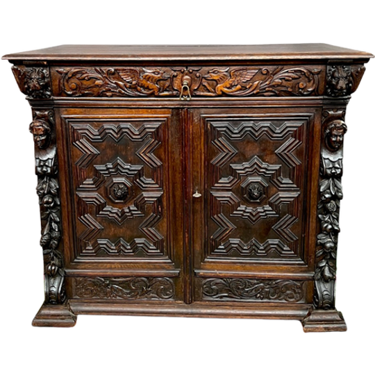 Commode In Renaissance Stijl. 1