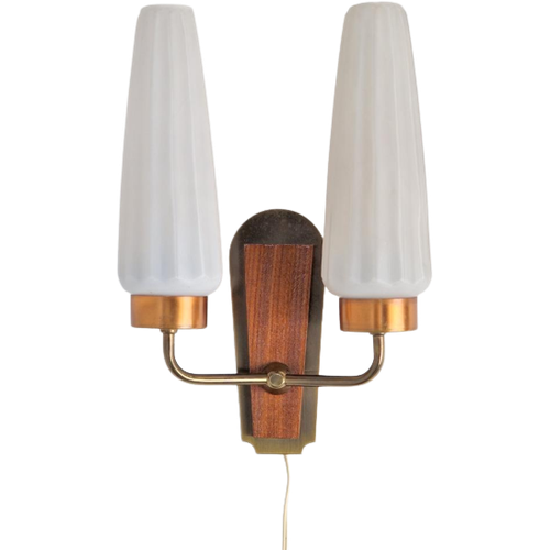 Vintage Wandlamp Deens Teak Hout Messing Melkglas ‘60