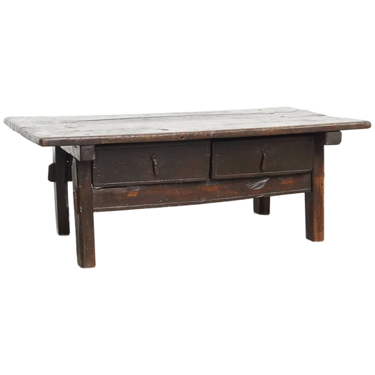 Robuuste, Antieke 18e Eeuwse Zuid-europese Boeren Salontafel Met Een Karaktervol Patina 1
