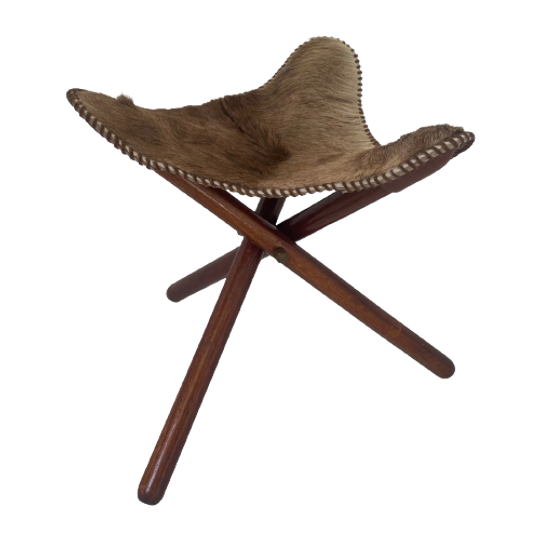 Hunting Chair - Foldable Tripod Stool - Wood And Leather Upholstery With Fur 1