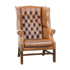 Klassieke Vintage Rundleren Engelse Chesterfield Oorfauteuil In Een Lichte Cognac Kleur thumbnail 1