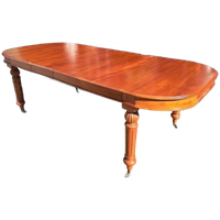 Prachtige Klassieke Ovale Houten Tafel Met Decoratieve Pote