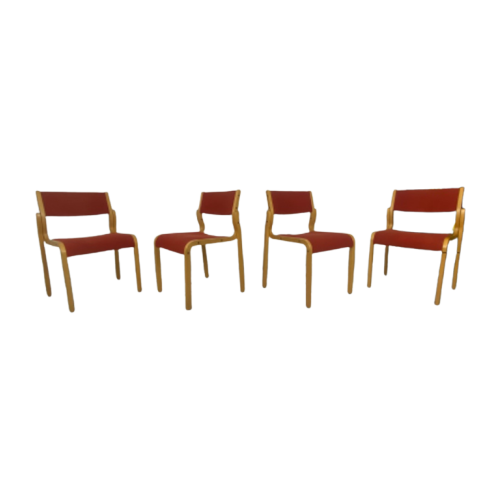 Set Van 4 Scandinavische Stoelen Kvist Denemarken