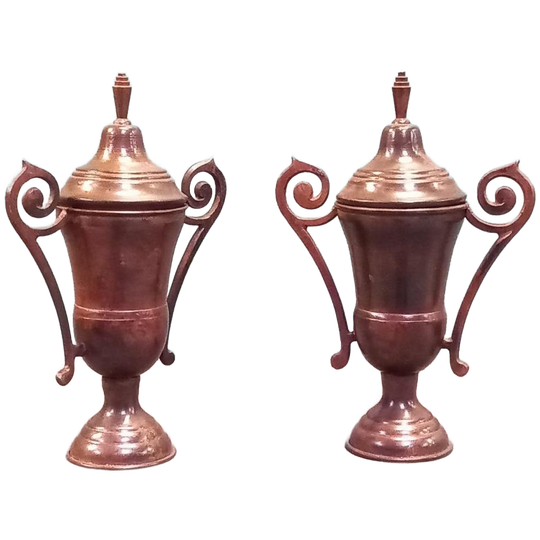 Set Antieke Bronzen Oorvazen 1