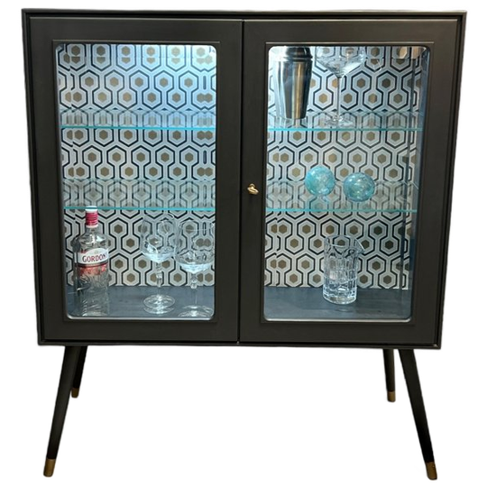 Mid Century Modern Vitrinekast In Grijs Met Goud 1