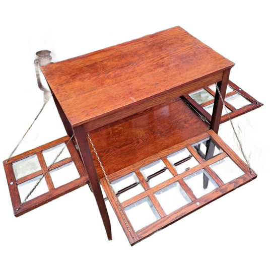 Antiek Klassiek Theetafeltje, Wijnkastje, Wishkeybar Met 3 Deurtjes Afm. 56x34cm En 76cm Hoog. 1