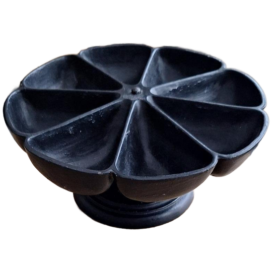 Antiek Gietijzeren Spijkerbak, Nagelbak, Star Nail Cup. 1