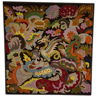 Origineel Frans Handgeborduurd Textiel – Griffin & Bloemmotief – Ca. 1930–1940