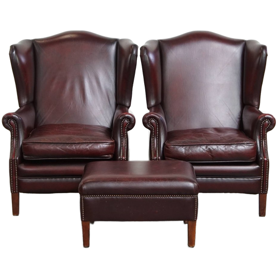 Set Van 2 Mooie En Comfortabele Bordeauxrode Rundleren Oorfauteuils + Hocker In Engelse Stijl 1