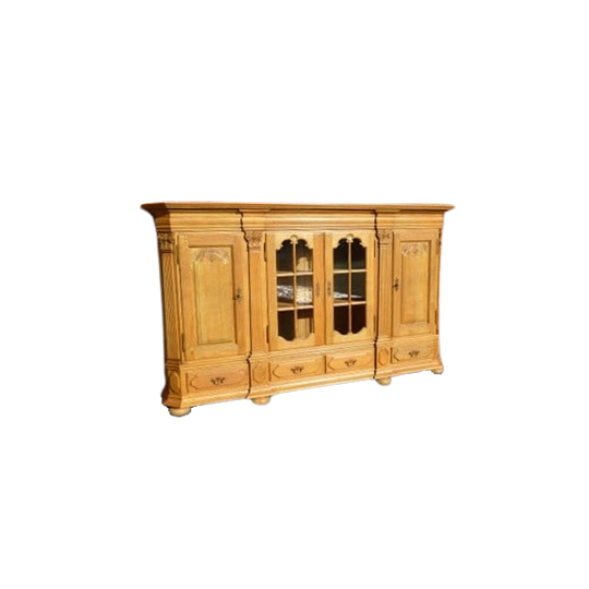 Kasteel Dressoir Robuust Ambachtelijk Met Houtsnijwerk 1