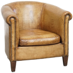 Tijdloze En Stijlvolle Schapenleren Clubfauteuil Met Prachtige Kleuren En Goed Zitcomfort thumbnail 1