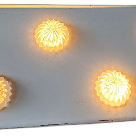 Wit Metalen Wandlampje Met Sterren 1