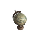 Globe Bar Met Muziek thumbnail 1