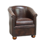 Prachtige Luxe Donkere Rundleren Clubfauteuil Met Bolpoten In Engelse Stijl thumbnail 1