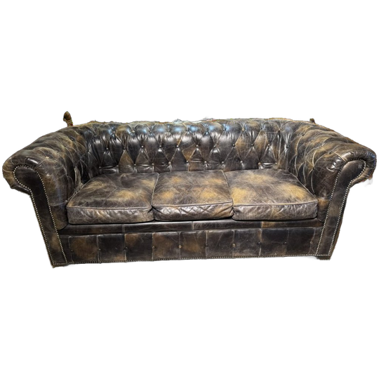 Gave Chesterfield 3 Zits Bank Met Een Gave Geleefde Uitstraling Zwart 1
