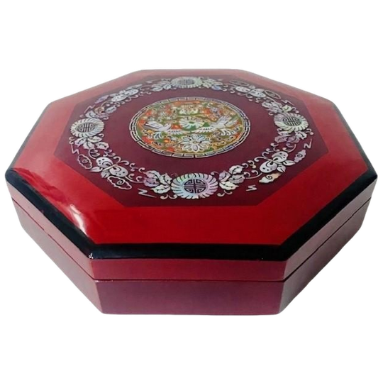 Vintage Mid-century Rode Chinese Lakdoos Ingelegd Parelmoer Bloemenpatroon Vakverdeling 1950’s 1