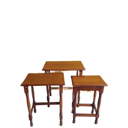 Eikenhouten Vintage Mimiset, Miniset, Nesting Tables 1
