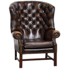 Donkerbruine, Sierlijke Rundleren Chesterfield Oorfauteuil In Een Klassieke Engelse Stijl thumbnail 1