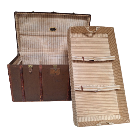 Les Hirondelles Bruxelles - Steamer Trunk With Compartments - Mounted On Wheels - Leather Handles 1