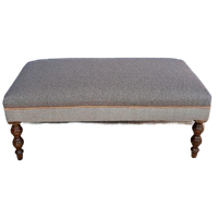 Landelijke Vintage Hocker, Nieuwe Stoffering, Voetenbankje