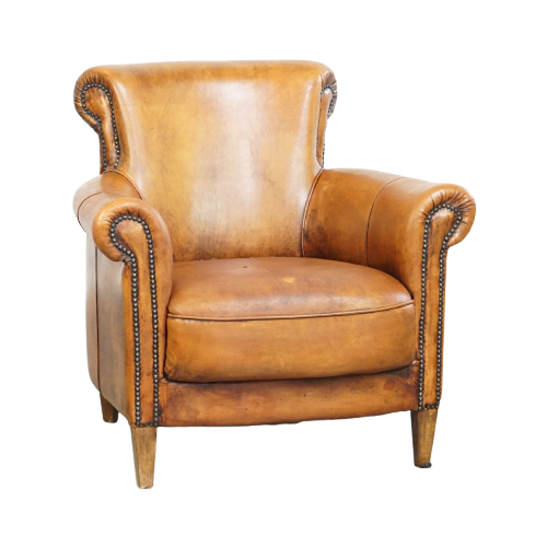 Stoere Vintage Armchair Gemaakt Van Schapenleer Met Een Correcte Afwerking