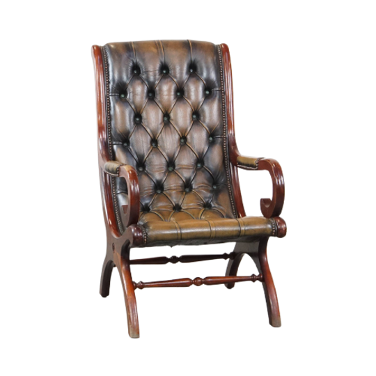 Sierlijke En Karaktervolle Groene Vintage Rundleren Engelse Chesterfield Fauteuil 1