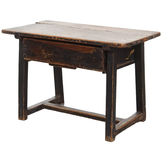 Stoere En Karaktervolle Antieke Spaanse Side Table Uit Eind 18e Eeuw Met Een Lade 1