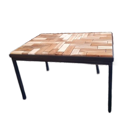 Unieke Salontafel. Zwart Metalen Frame En Ingelegd Met Hergebruikt Hout In Een Speels Motief 1