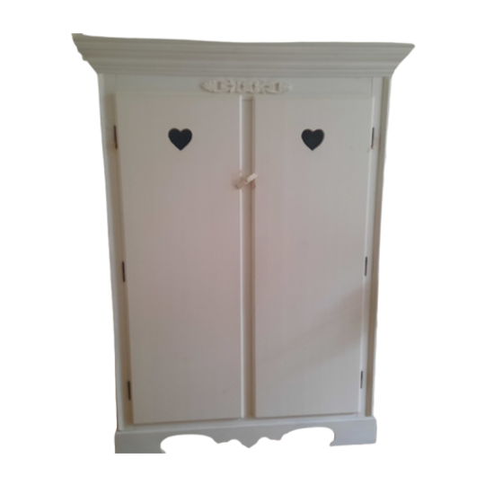 Witte Grote Houten Kast. Opsetims Demi-kast 1