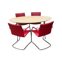 Tara Table With 4 Leolux Freyr Chairs