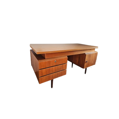 Prachtig Design Houten Bureau Uit De Jaren 60/70.