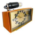 Vintage Mid-century Metamec Wekker Oranje Goud Met Lampje thumbnail 1