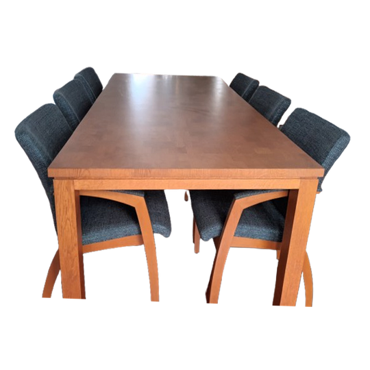 Leolux Eetkamer Stoelen 6 Met Bijpassende Tafel 1