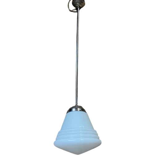 Art Deco Hanglamp / Schoollamp Met Opaline Glazen Bol