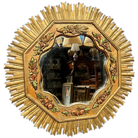 Grote Houten Spiegel Met Gouden Zonnestralen In Art-deco Stijl.
