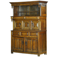 Eiken Tridard Kast, Circa 1710