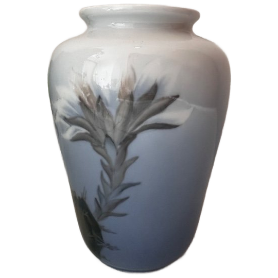 Royal Copenhagen Vaasje Art Nouveau 1