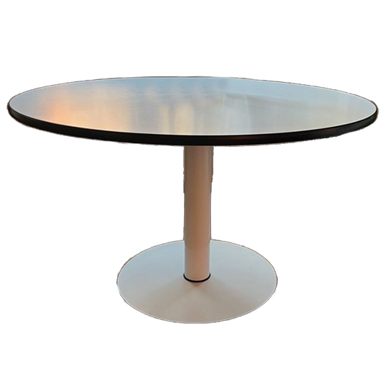 Ronde Eettafel – Wit Met Zwarte Rand (design Look) 1