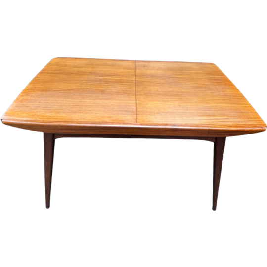 Wébe Milaan Eettafel 1