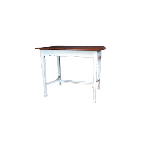 Engelse Dairry Table