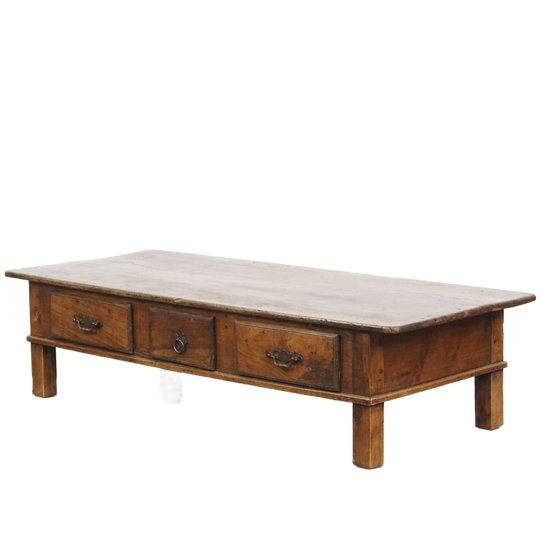 Unieke En Prachtige Antieke Kastanjehouten Salontafel Uit De 18e Eeuw Met Een Blad Uit 1 Stuk 1