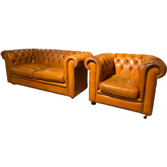 Engelse Bendic Chesterfield 2 Zits Bank + Clubfauteuil In Cognac Leder 1